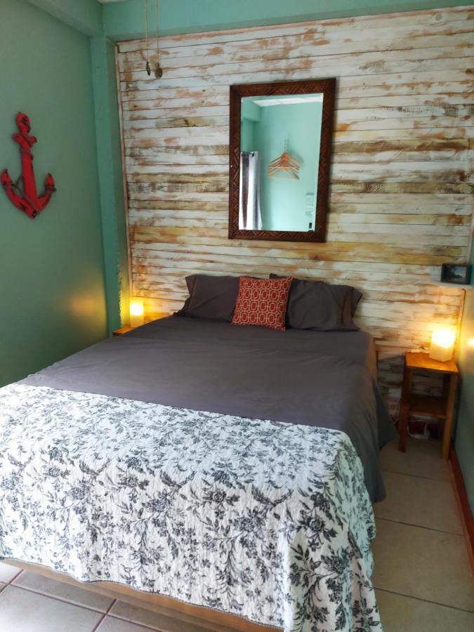 Casa Oceana Bed & Breakfast Бокас-дель-Торо Экстерьер фото